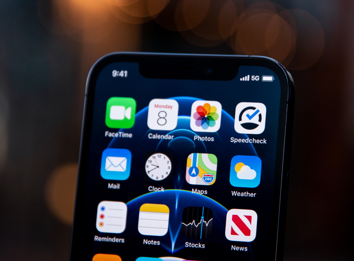 兴仁苹果手机维修分享为什么 iPhone 12 在冬季会自动关机 