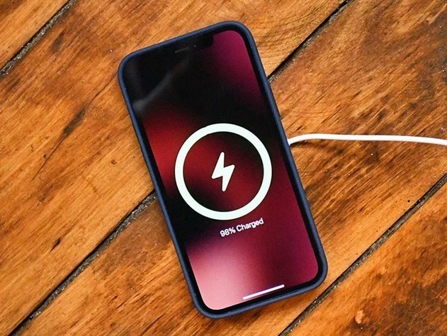 兴仁苹果手机维修分享iPhone 12可以随便充电吗 